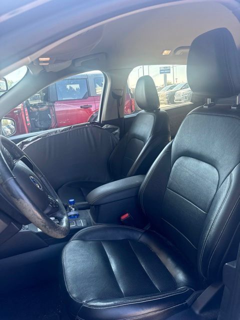 Used 2020 Ford Escape Titanium AWD/4WD image 7