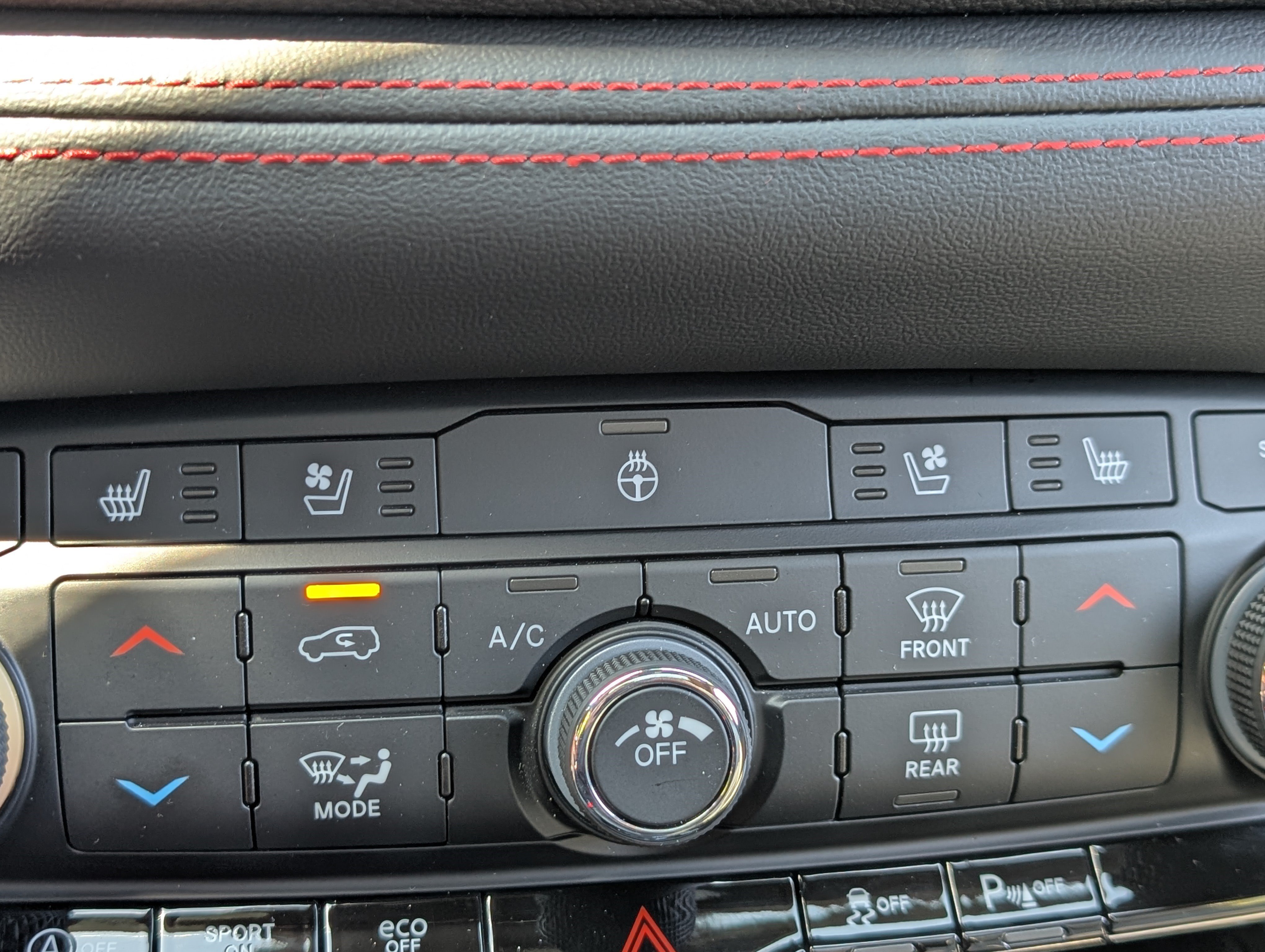 Used 2024 Dodge Durango GT RWD image 34