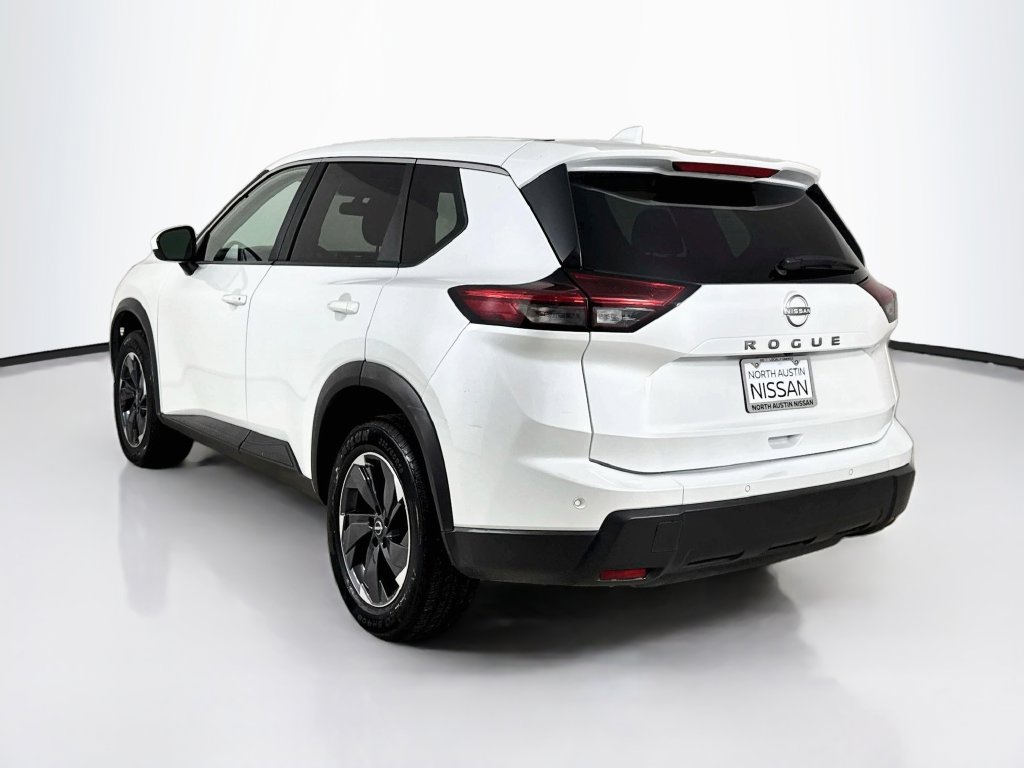 Used 2025 Nissan Rogue SV FWD image 5