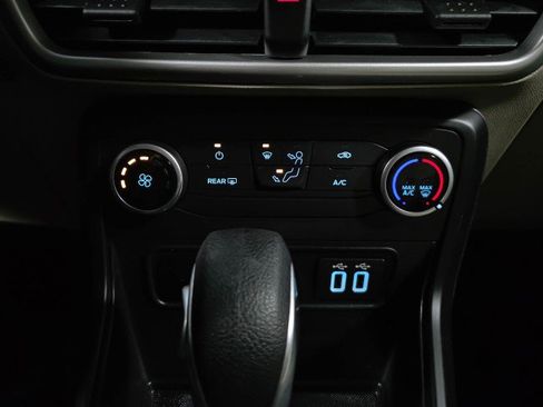 Used 2022 Ford EcoSport S image 24