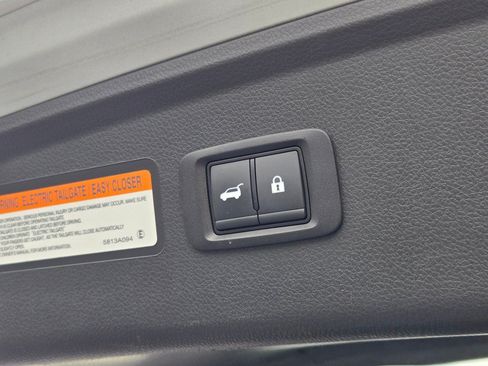 Used 2024 Mitsubishi Eclipse Cross SE AWD/4WD image 15