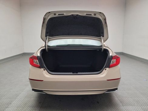 Used 2020 Honda Accord LX image 29
