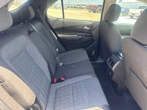 Used 2024 Chevrolet Equinox LT FWD image 18