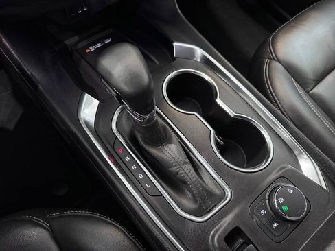 Certified 2023 Chevrolet Traverse LT image 23