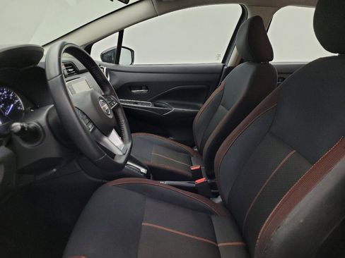 Used 2020 Nissan Versa SR w/ Convenience Package image 17