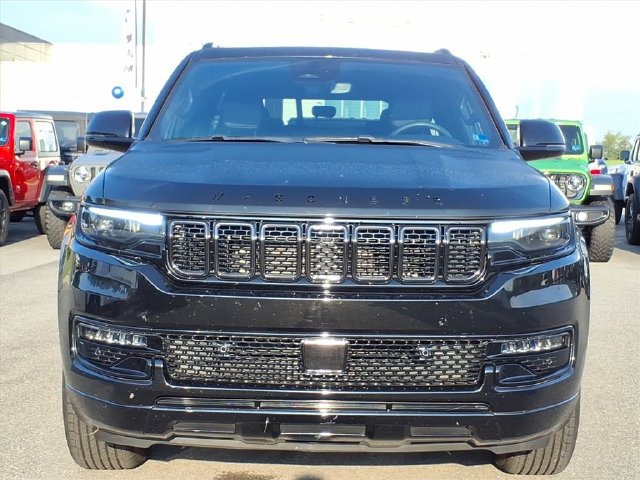 Used 2024 Jeep Wagoneer Series II AWD/4WD image 12