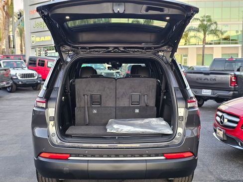 New 2026 Jeep Grand Cherokee L Limited AWD/4WD image 7