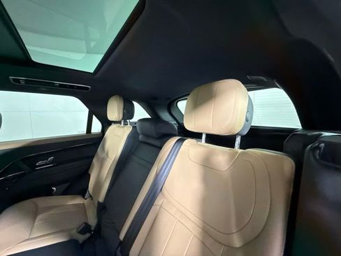 Used 2023 Land Rover Range Rover Sport SE Dynamic image 30