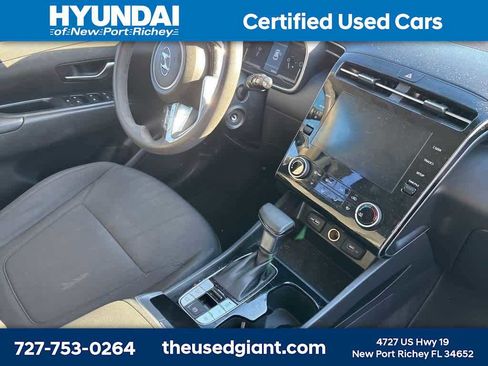 Used 2022 Hyundai Tucson SE image 6