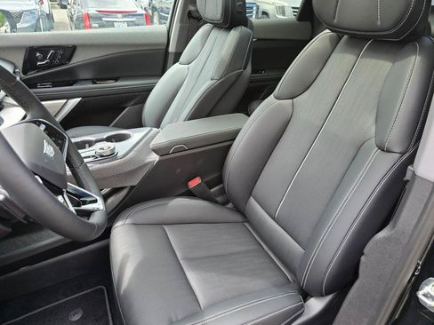 New 2026 Cadillac Optiq Luxury 2 AWD/4WD image 32