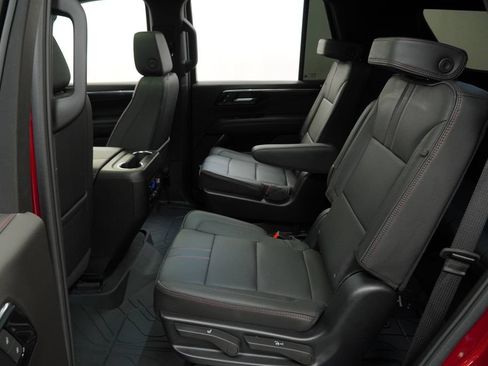 Used 2025 Chevrolet Tahoe RST w/ Comfort Package AWD/4WD image 12