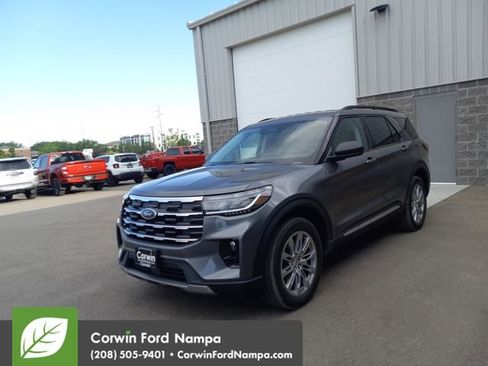 New 2025 Ford Explorer Active w/ Active Comfort Package image 7