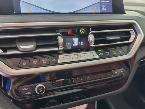 Used 2024 BMW X3 sDrive30i w/ M Sport Package RWD image 16