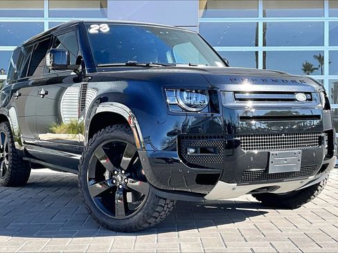 Used 2023 Land Rover Defender 110 V8 image 3