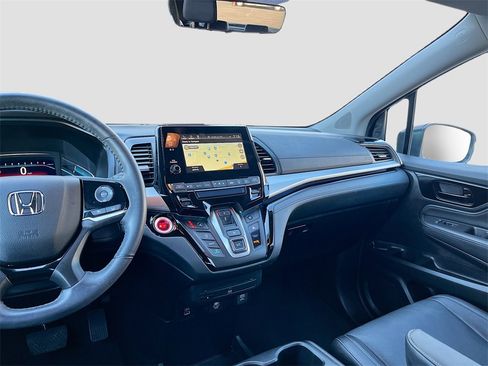 Used 2023 Honda Odyssey Touring image 25