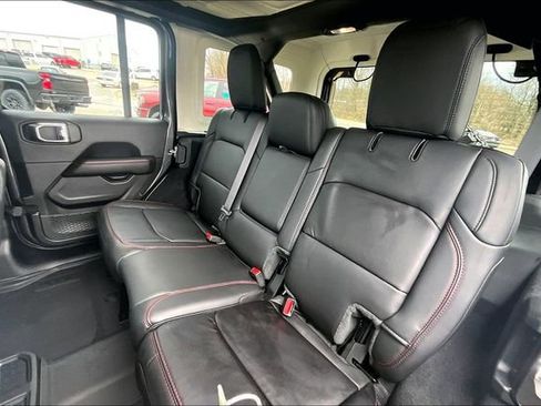 Used 2025 Jeep Wrangler Unlimited Rubicon w/ XTREMEE 35" Tire Package image 26