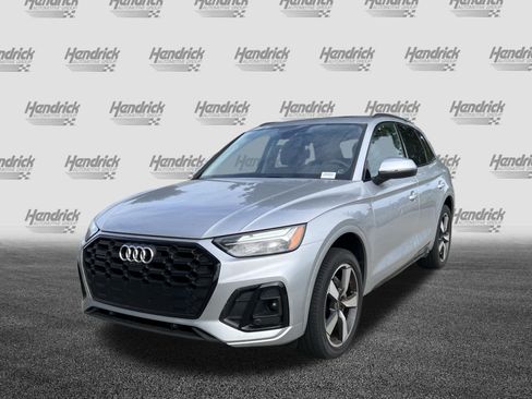 Used 2023 Audi Q5 2.0T Premium Plus w/ Premium Plus Package AWD/4WD image 5