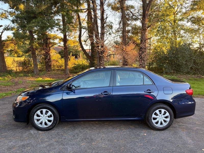 Used 2011 Toyota Corolla LE FWD image 8