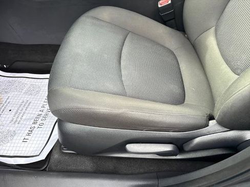 Used 2023 Toyota RAV4 LE image 18