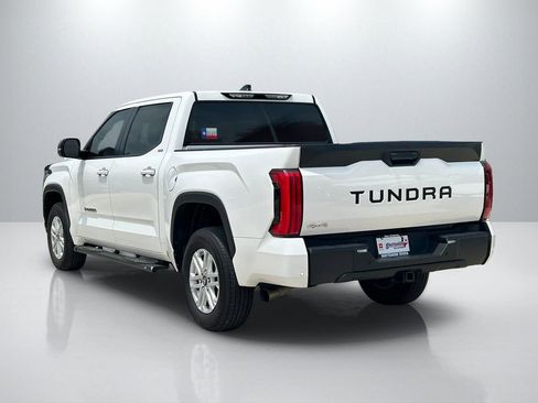 Used 2025 Toyota Tundra SR5 w/ SR5 Premium Package AWD/4WD image 7