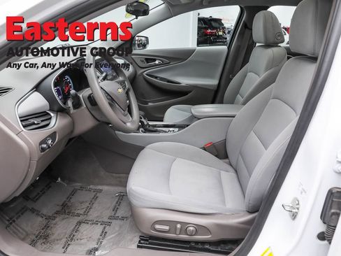 Used 2024 Chevrolet Malibu LT image 14