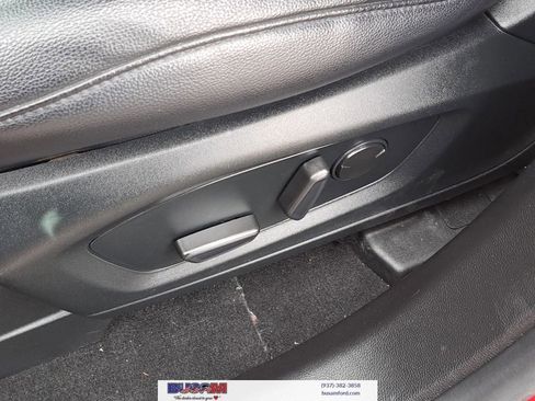 Used 2020 Ford Explorer XLT w/ Equipment Group 202A image 16