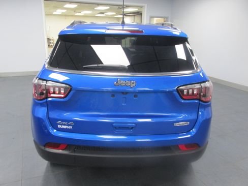 Used 2024 Jeep Compass Latitude AWD/4WD image 6