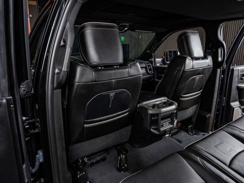 Used 2020 RAM 3500 Limited w/ Max Tow Package image 33