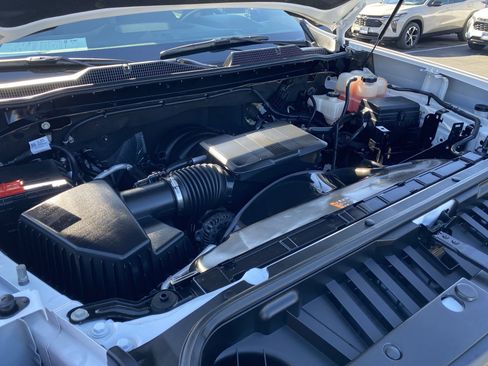 Used 2024 Chevrolet Silverado 3500 W/T image 32