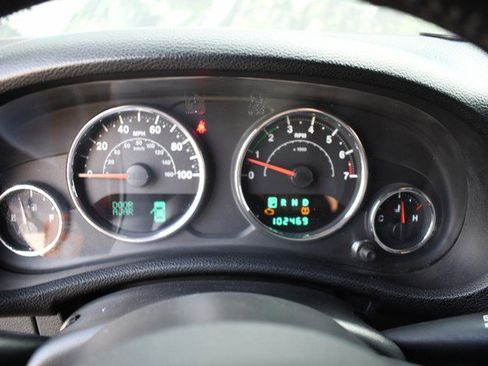 Used 2012 Jeep Wrangler Unlimited Sport w/ Connectivity Group image 31