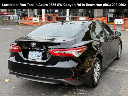 Used 2020 Toyota Camry L w/ Carpet Mat Package image 8