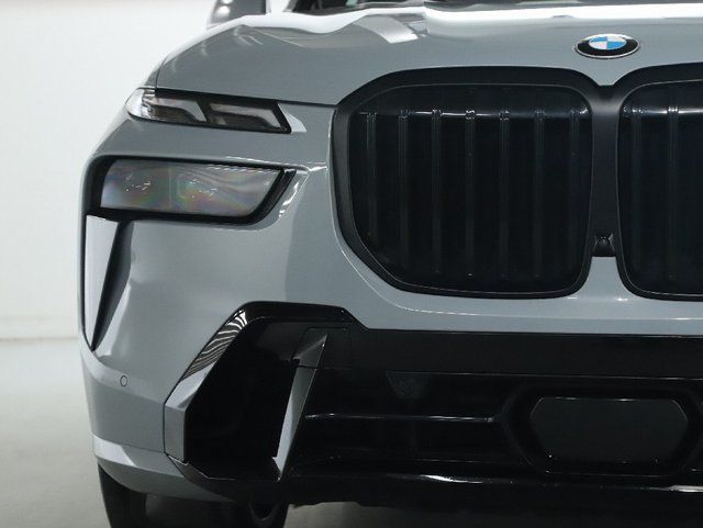 Used 2024 BMW X7 xDrive40i w/ Executive Package AWD/4WD image 7