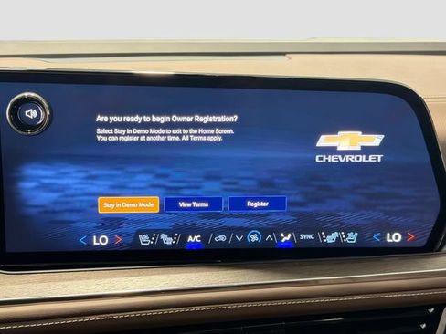 New 2026 Chevrolet Suburban High Country AWD/4WD image 14