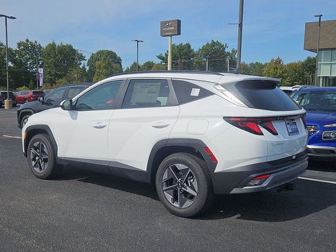 New 2026 Hyundai Tucson SEL image 2