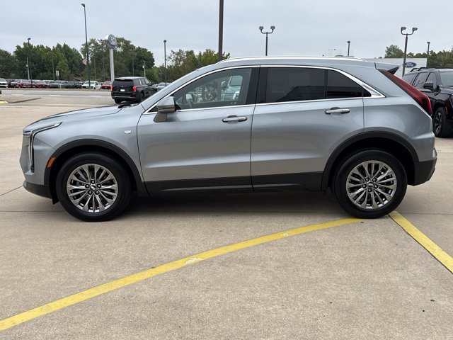 Used 2024 Cadillac XT4 Premium Luxury FWD image 12