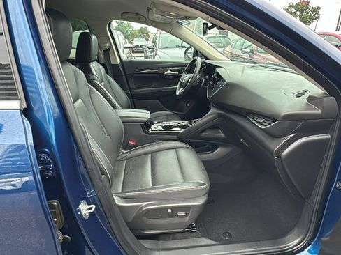 Used 2023 Buick Envision Essence FWD image 23
