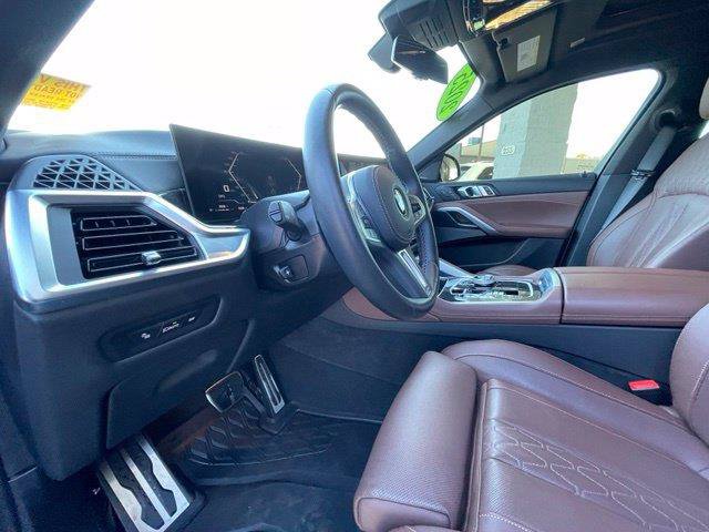 Used 2025 BMW X6 M60i AWD/4WD image 11