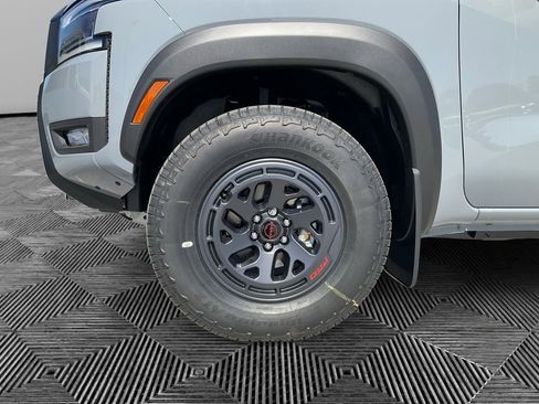 New 2025 Nissan Frontier PRO-4X image 37