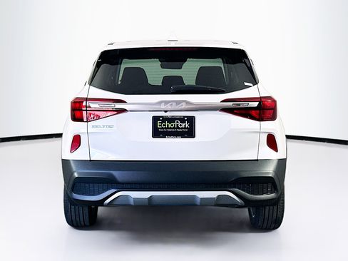 Used 2022 Kia Seltos LX AWD/4WD image 7