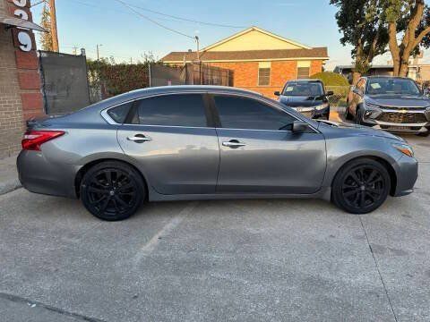 Used 2016 Nissan Altima 2.5 SR FWD image 5