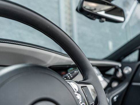 Used 2020 Rolls-Royce Dawn RWD image 30