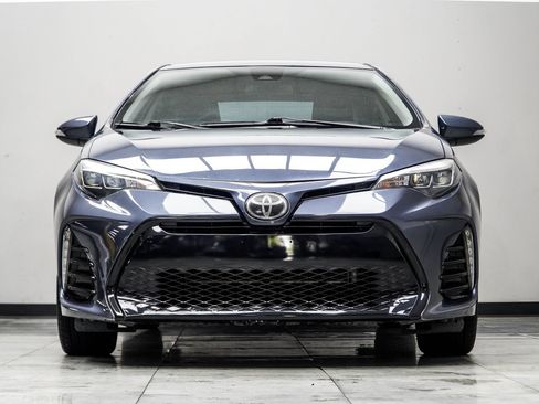 Used 2018 Toyota Corolla FWD image 8