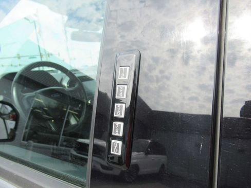 Used 2020 Ford F150 XLT w/ Equipment Group 302A Luxury AWD/4WD image 22