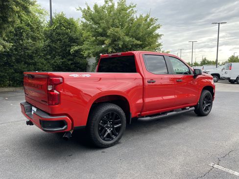 Used 2026 Chevrolet Silverado 1500 Custom w/ Turbomax Blackout Package AWD/4WD image 9