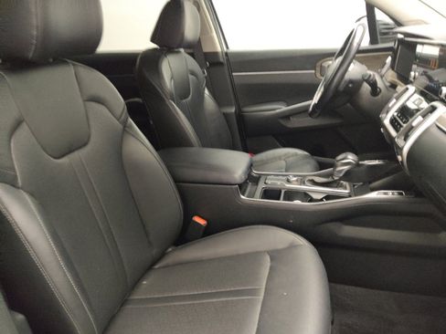 Used 2022 Kia Sorento S image 21