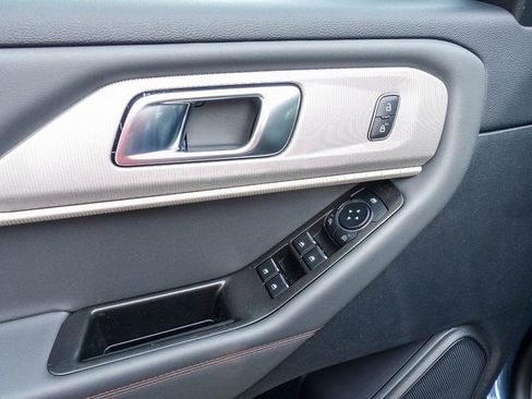 New 2026 Ford Explorer Active w/ Active Comfort Package image 22