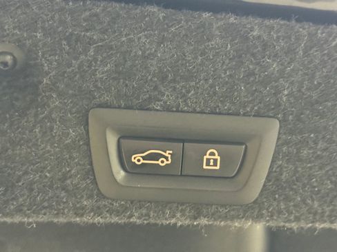 Used 2016 BMW 535i xDrive Sedan w/ Driver Assistance Package image 21