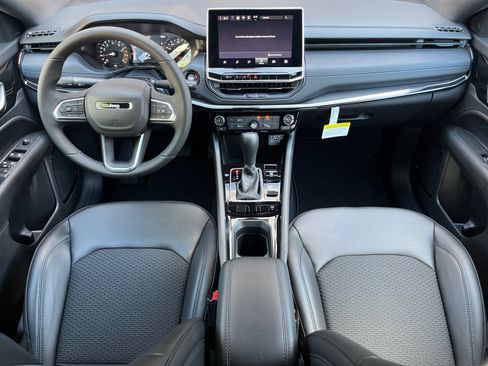New 2026 Jeep Compass Latitude AWD/4WD image 16