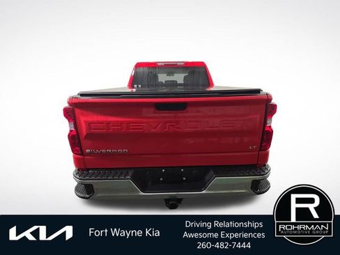Used 2024 Chevrolet Silverado 1500 LT AWD/4WD image 9