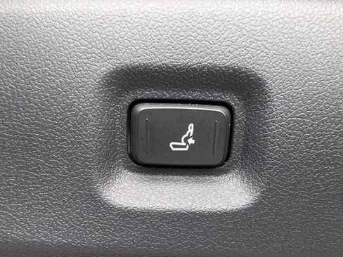 Used 2024 Toyota Tacoma SR5 image 15